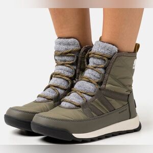 WOMEN'S WHITNEY II SHORT LACE BOOT Sz 7 Stone Green